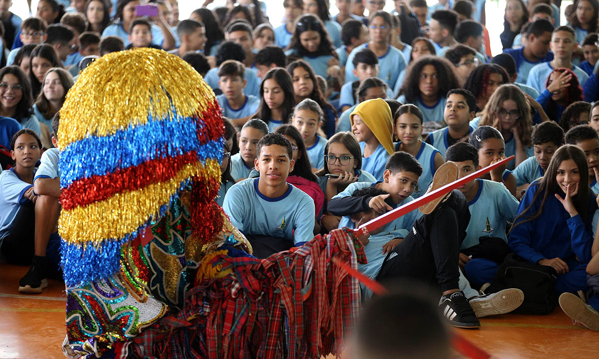 Apresentação Cultural